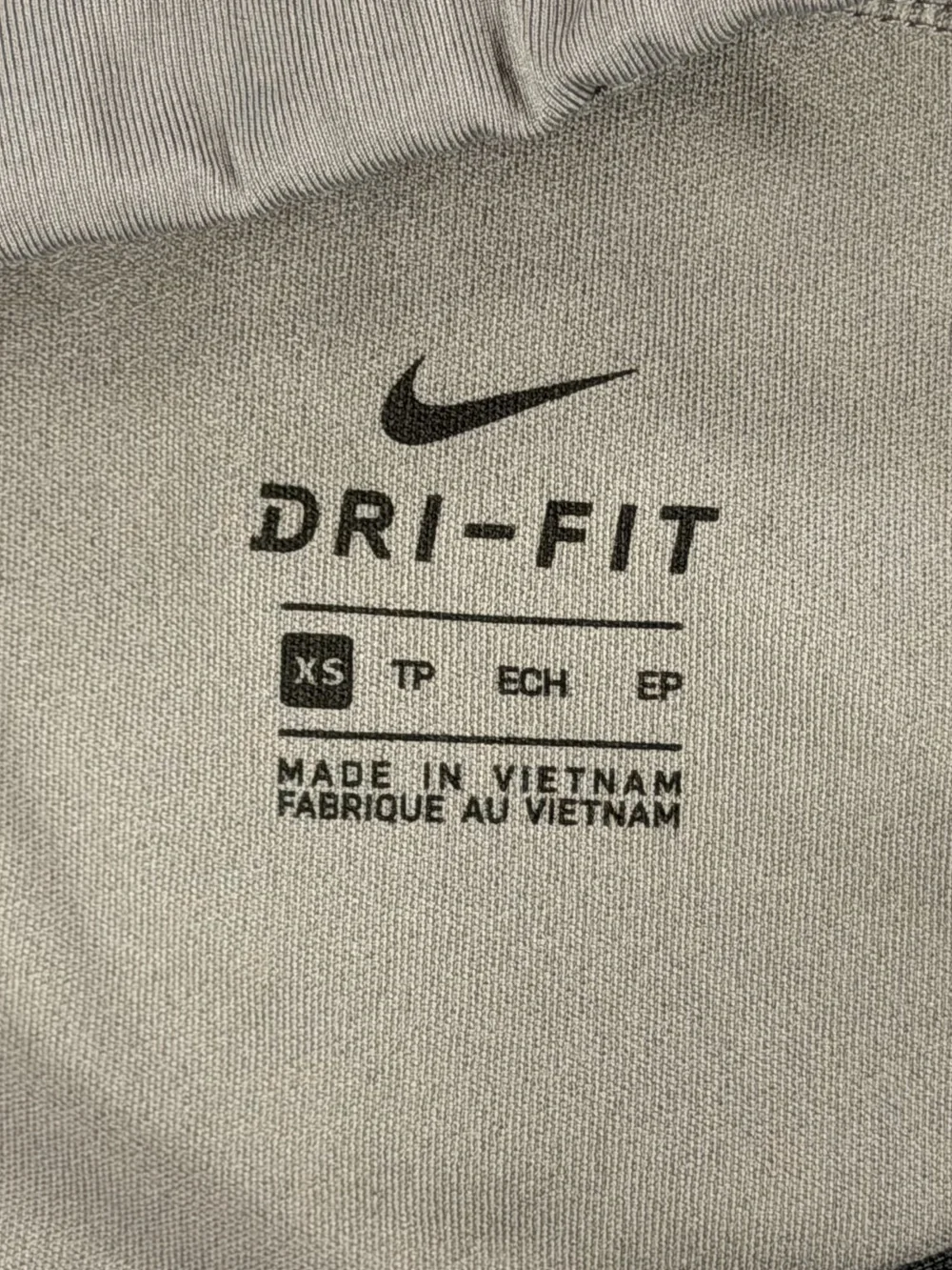 Nike Women's Light Gray Athletic Running Shorts with Perforated Detail Size XS - Picture 5 of 9